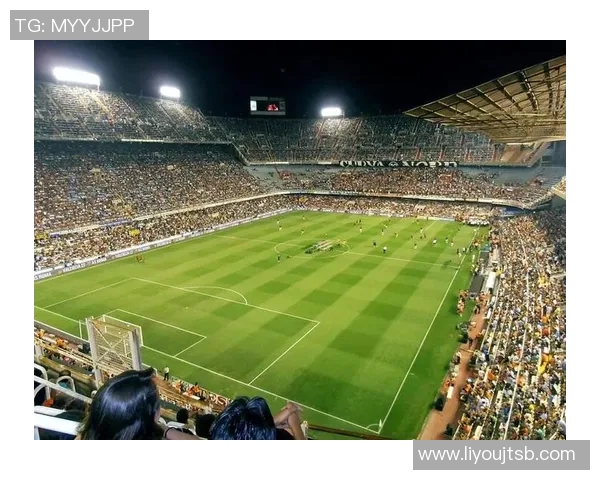 足球明星手机主题打造你的专属球场风格尽享足球魅力与个性化体验