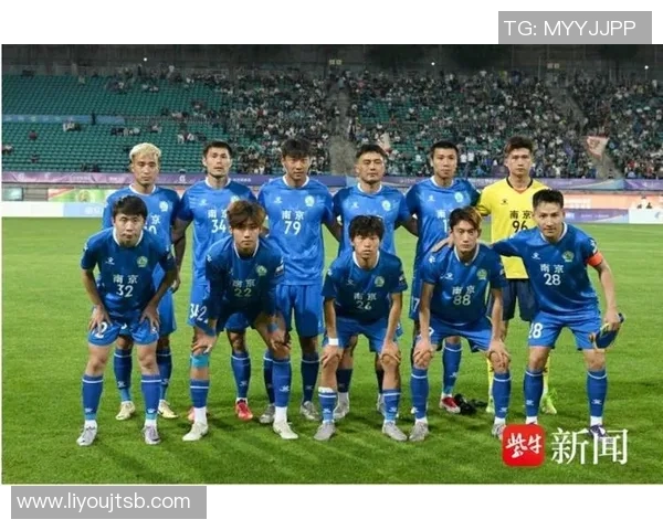 南京足球队积分领先锦标赛80分稳居榜首争冠在望